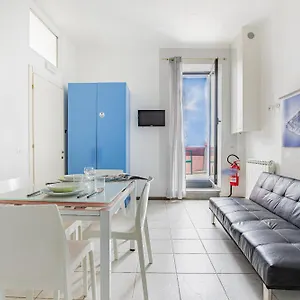 https://manaview-pepita-apartment-with-sea-view.hotelitalianriviera.com